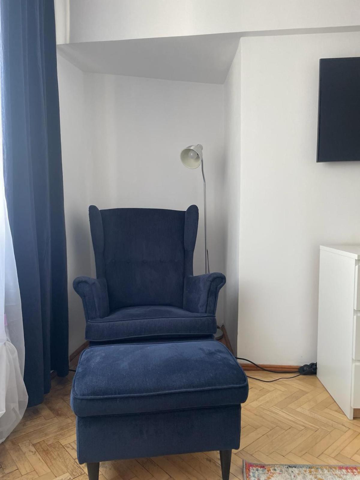 Emm Apartament - 100M Parc Si Metrou Tinererului Bucharest Luaran gambar