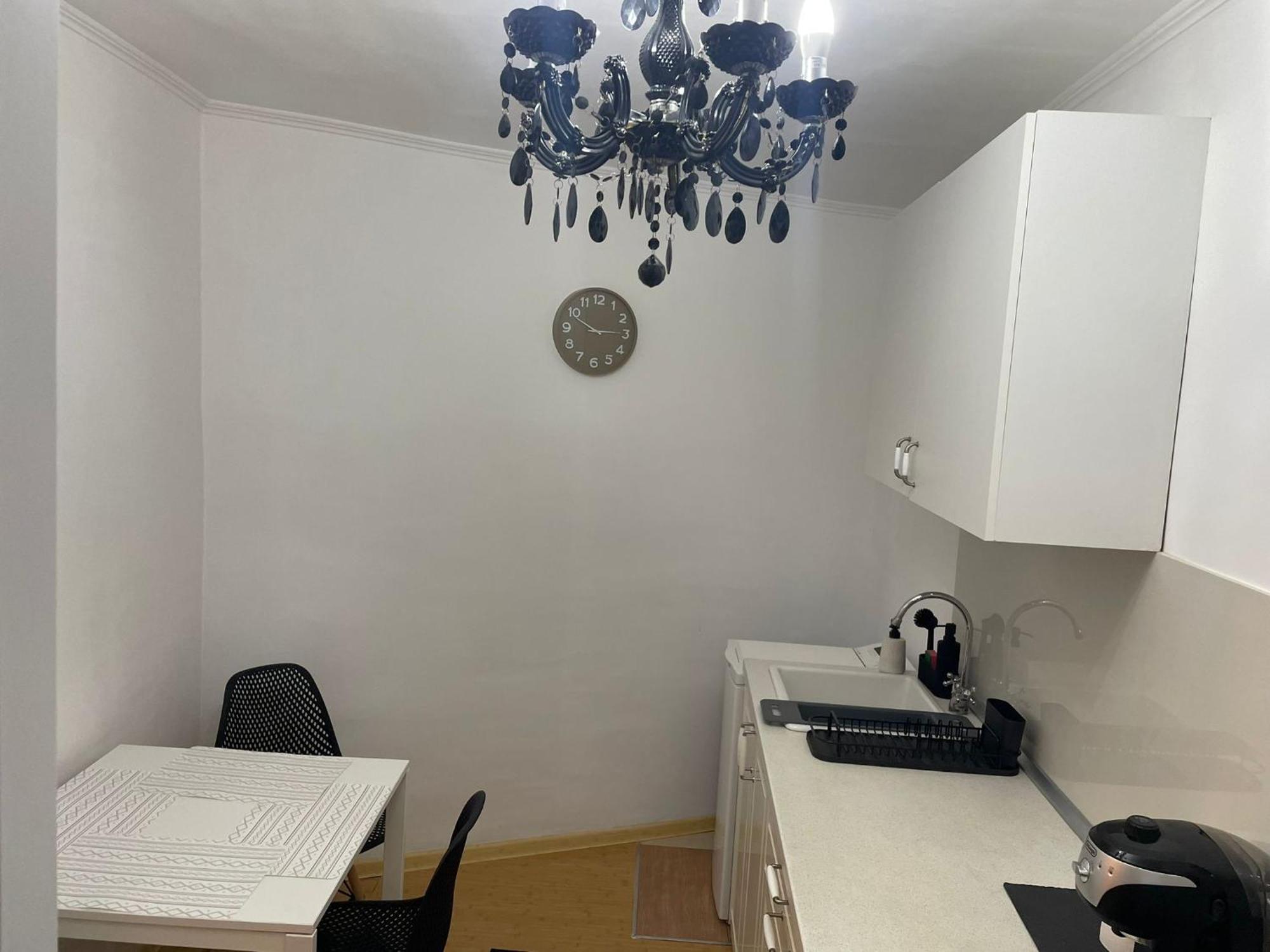 Emm Apartament - 100M Parc Si Metrou Tinererului Bucharest Luaran gambar